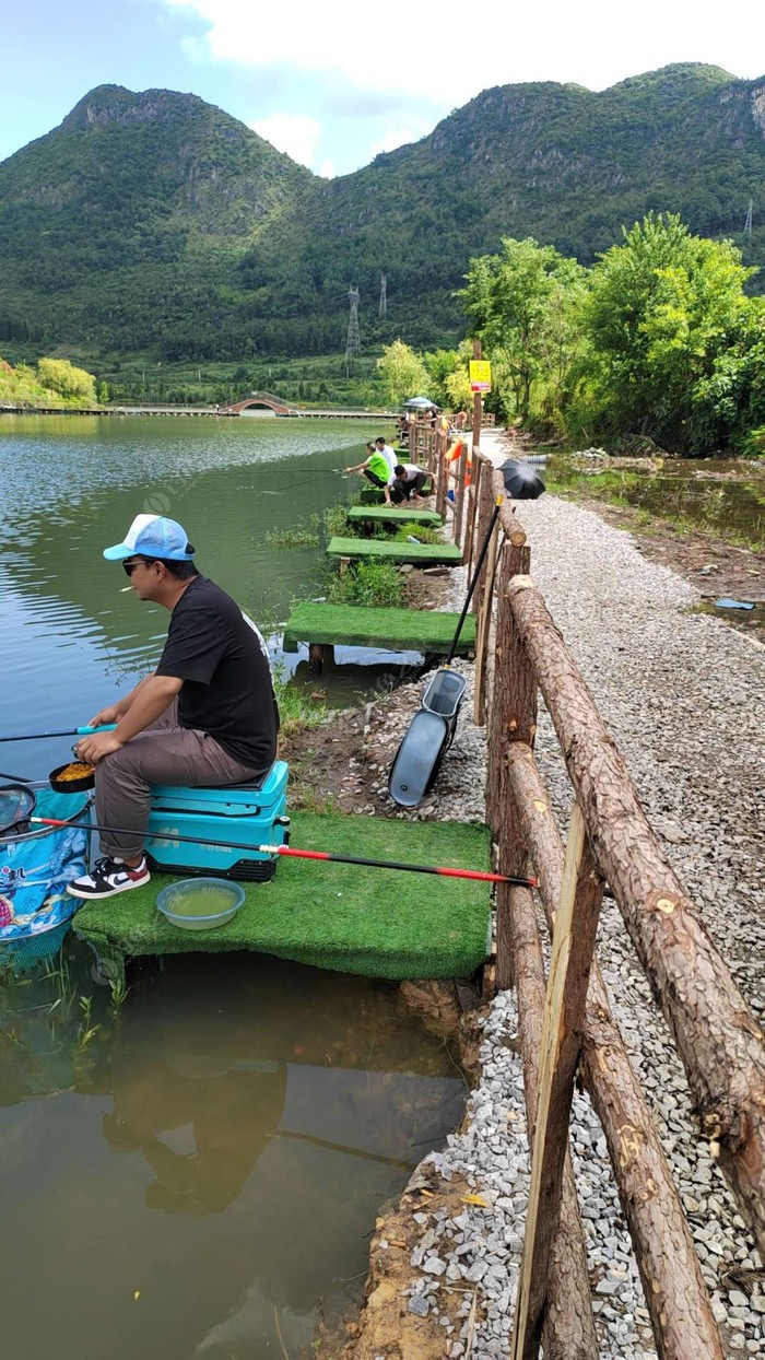 水城区明硐湖鹏摇钓场