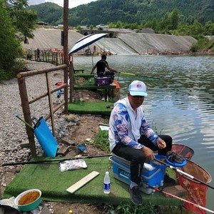 水城区明硐湖鹏摇钓场