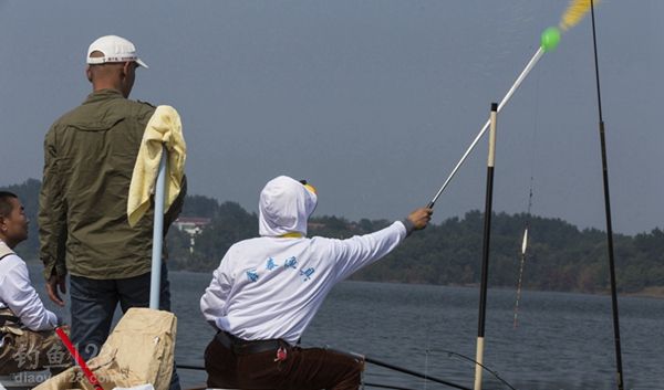 雎鳩庫戰(zhàn)隊榮獲萬佛湖全國庫釣大獎賽冠軍